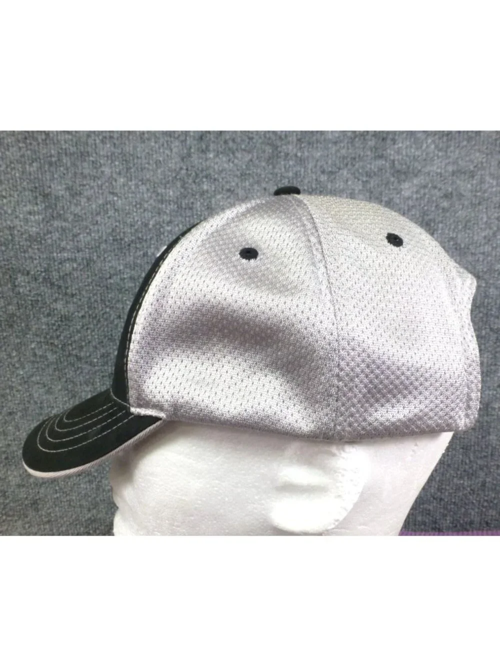 Red Bull cap so